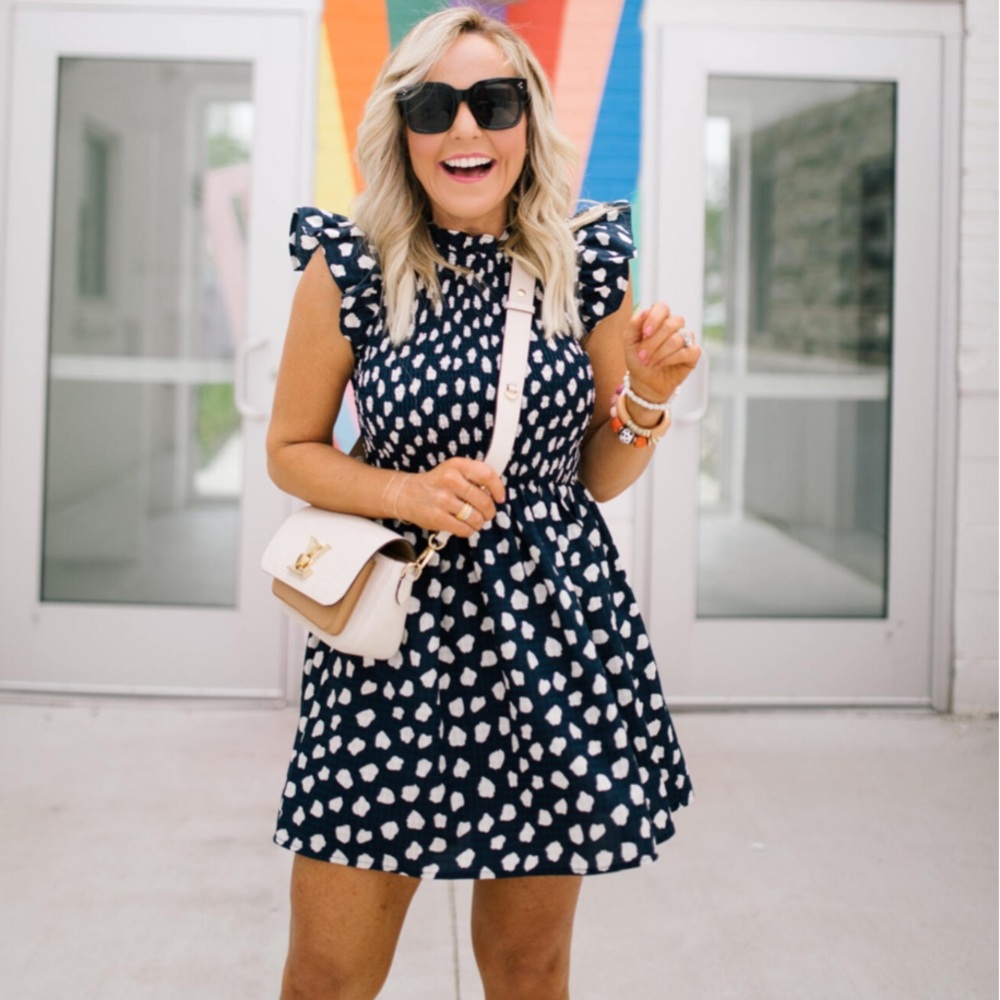 Avara Danielle Dress Small